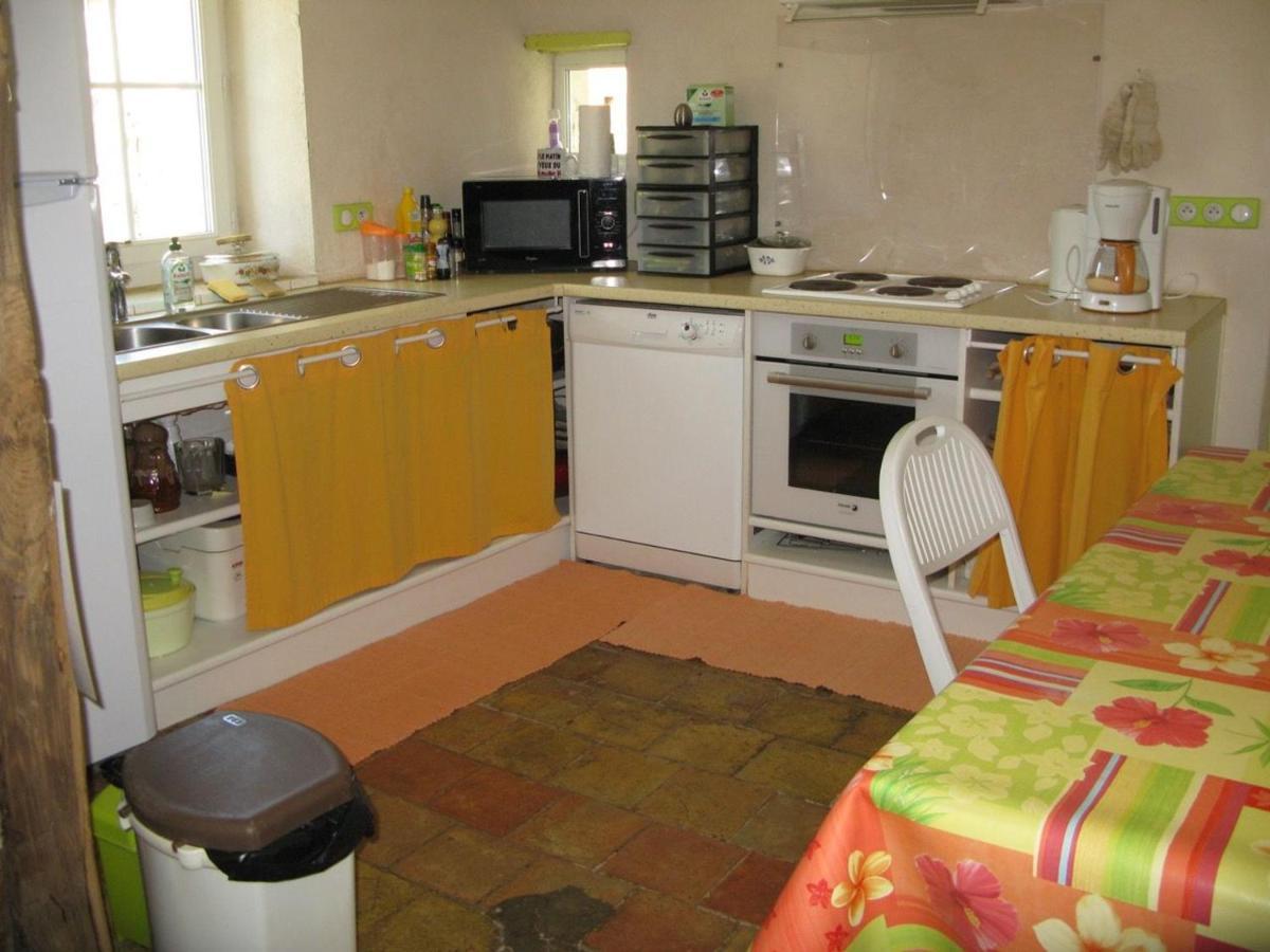 Maison Spacieuse Et Independante Avec Jardin Et Terrasse, Ideale Pour Observer La Nature En Sarthe - Fr-1-410-215 Rouperroux-le-Coquet Luaran gambar